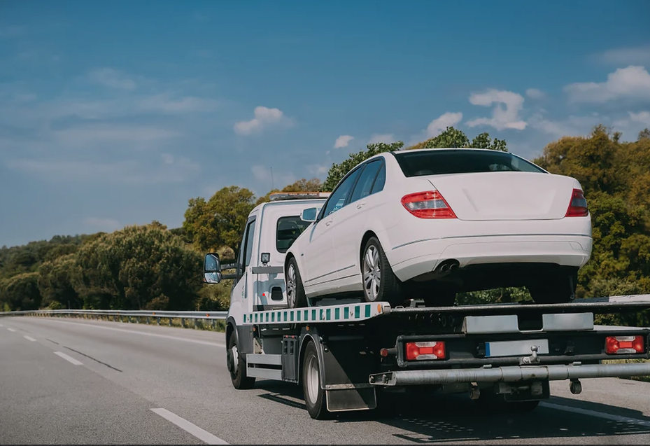 Golden Star Collision Tow Truck